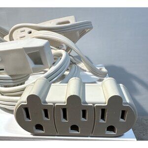 3-Outlet White Extension Cord Power Strip 6 Ft Long 125V AC 15A Current Tap UL L